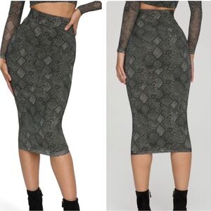 GOOD AMERICAN NWT MESH MIDI SKIRT HUNTER GREEN SNAKE ANIMAL PRINT 0 XS